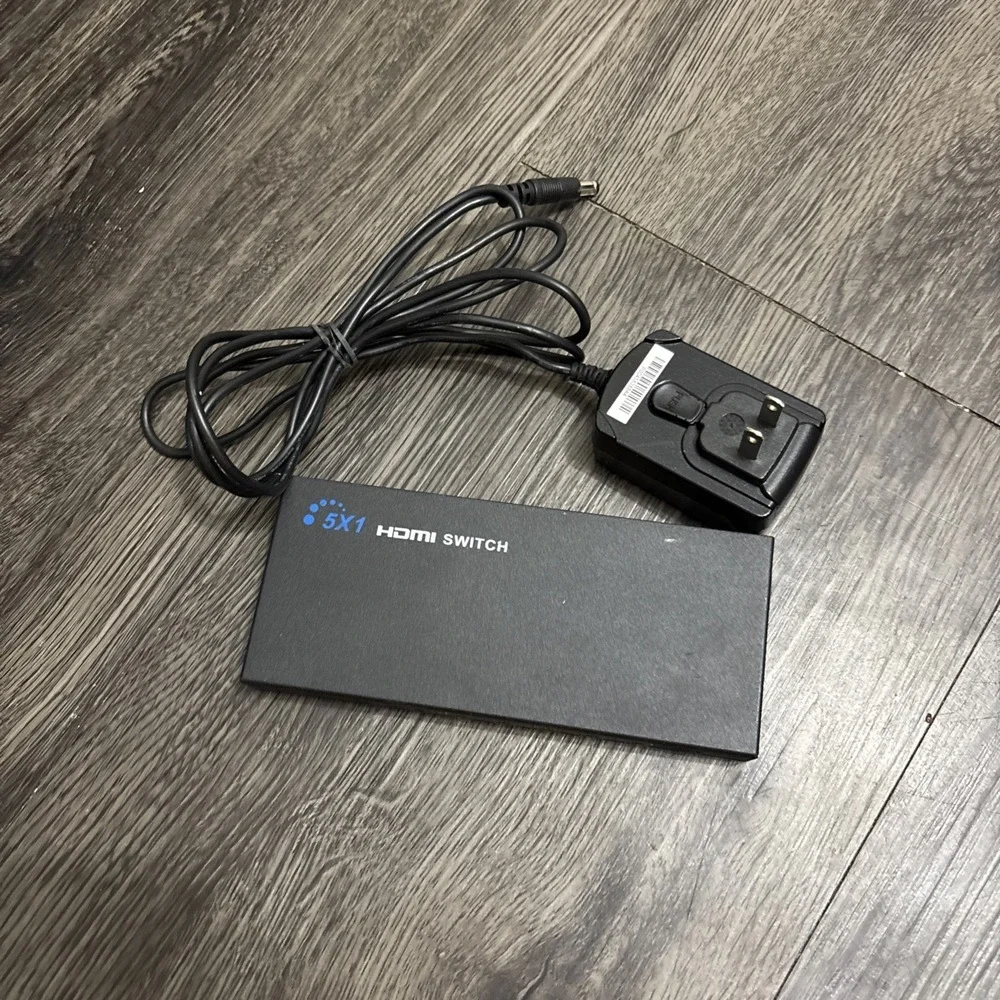 MXT 5-Input 1-Output HDMI Switcher Up to 4Kx2K Resolution